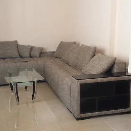 Plamena شقة *